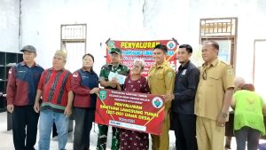 Foto Aktivitas: Penyaluran Bantuan Langsung Tunai (BLT) Dana Desa triwulan I Tahun 2026 kepada masyarakat Kampung Tondoh yang berlangsung secara tertib dan terbuka di balai kampung.